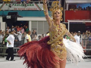 Ana estava radiante  pela Vai Vai