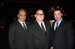 Ricardo Lopes, da Tourist Card; Paulo Miranda, do Grupo Travel News; e Gilson Rodrigues, do Restaurante Vittorio'S