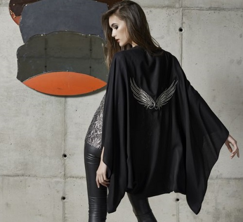 ISABELLA GIOBBI - Capa Wings em Viscose de R$ 498,00 por R$ 298,80