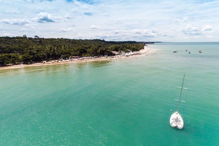 Destinos turísticos da Bahia reabrem para visitação