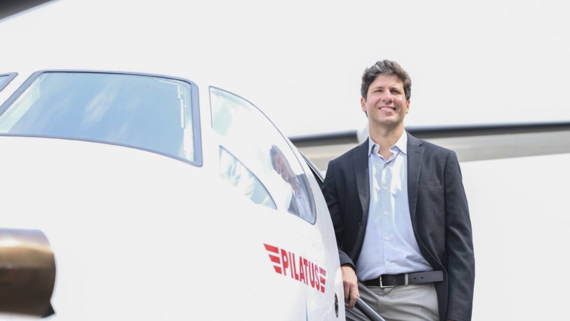 CEO da Fly Adam fala sobre oportunidades na retomada do turismo para o setor do táxi aéreo no próximo dia 24 de novembro