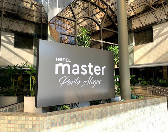 Hotel Master Porto Alegre recebe selo Safe Travels