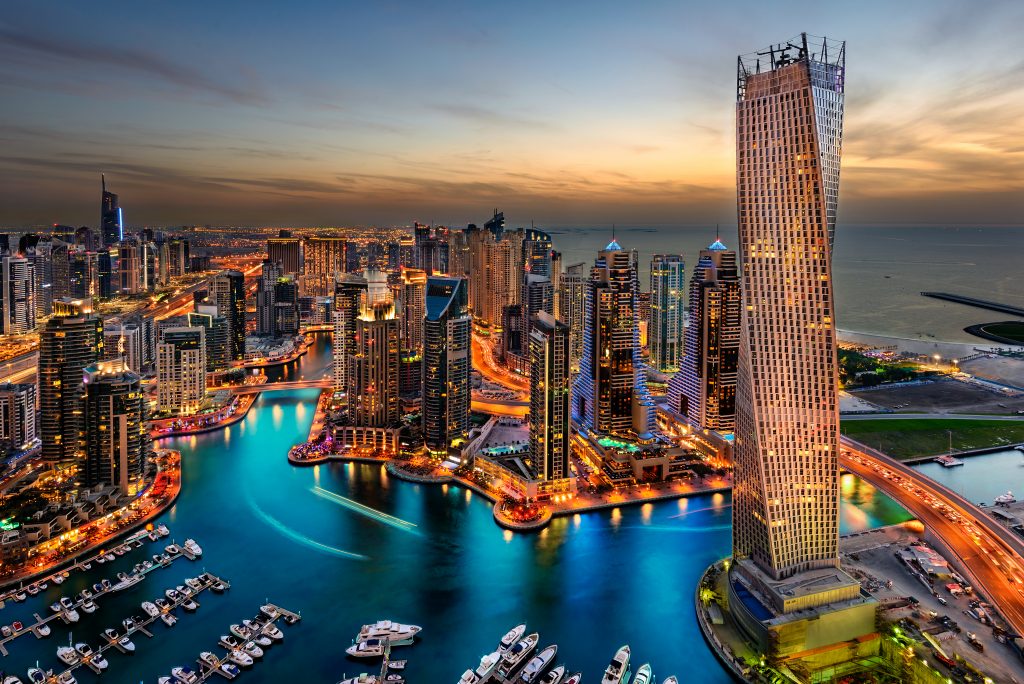Dubai volta a aceitar viajantes em voos diretos do Brasil
