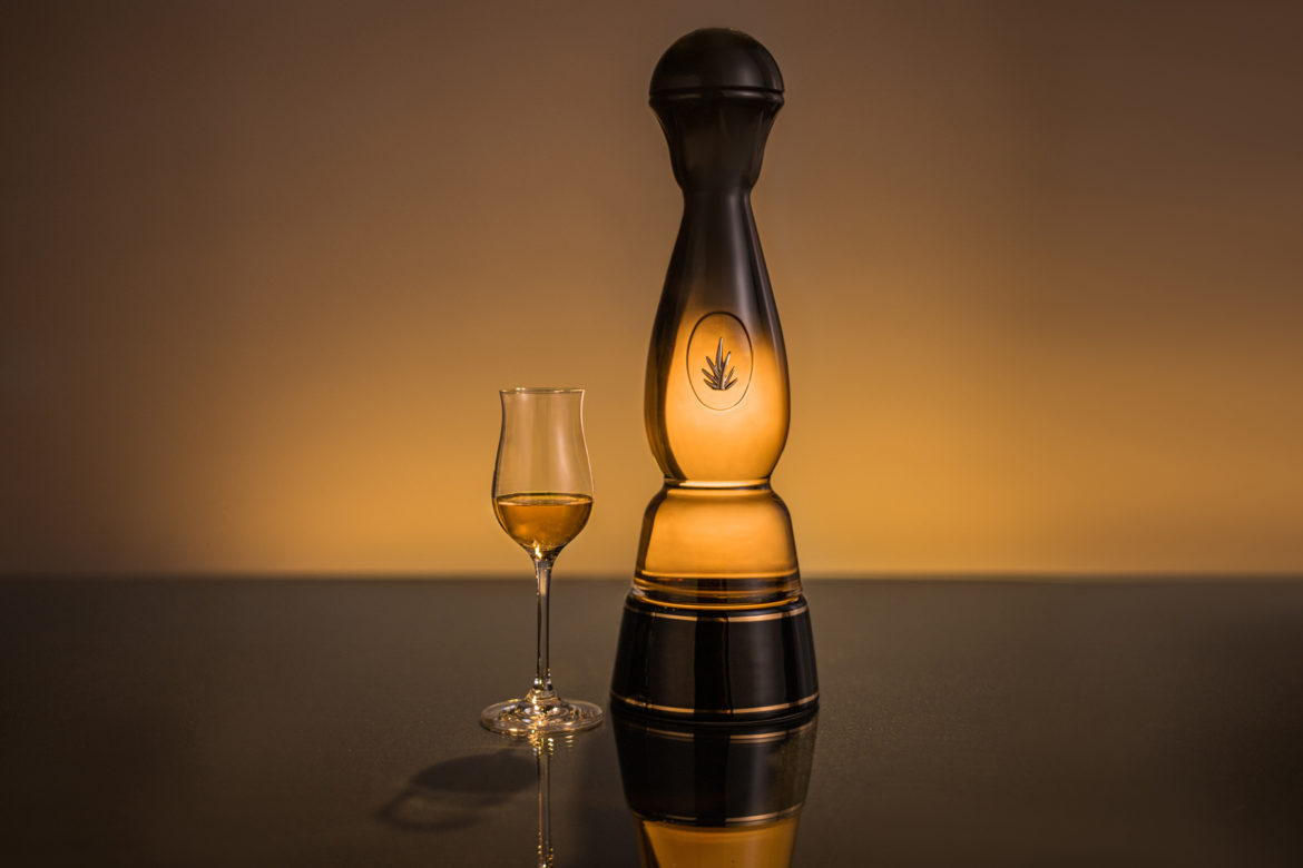 Conheça a garrafa de tequila que é feita com ouro 24k