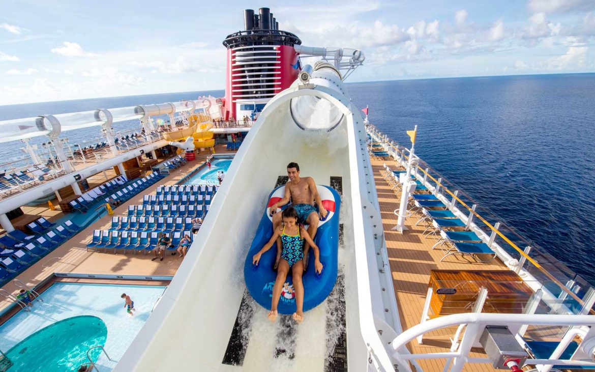 A Disney Cruise Line exigirá que crianças de 5 anos ou mais sejam vacinadas a partir de janeiro