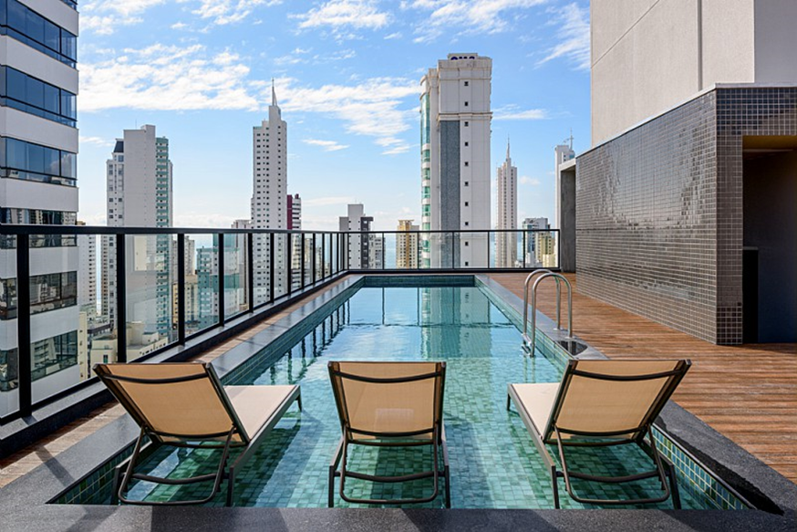 Accor anuncia a abertura de hotéis ibis e ibis budget em Balneário Camboriú (SC)