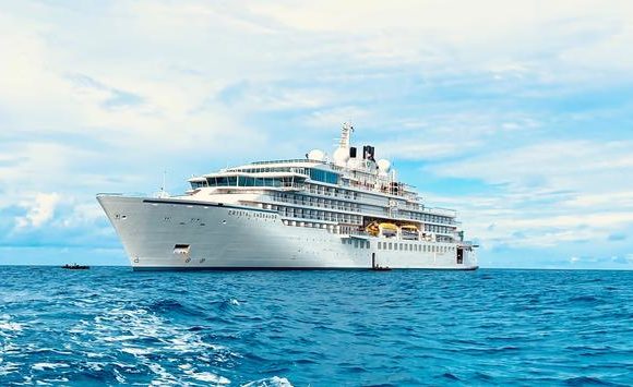 Royal Caribbean adquire navio Crystal Endeavor para a frota da Silversea