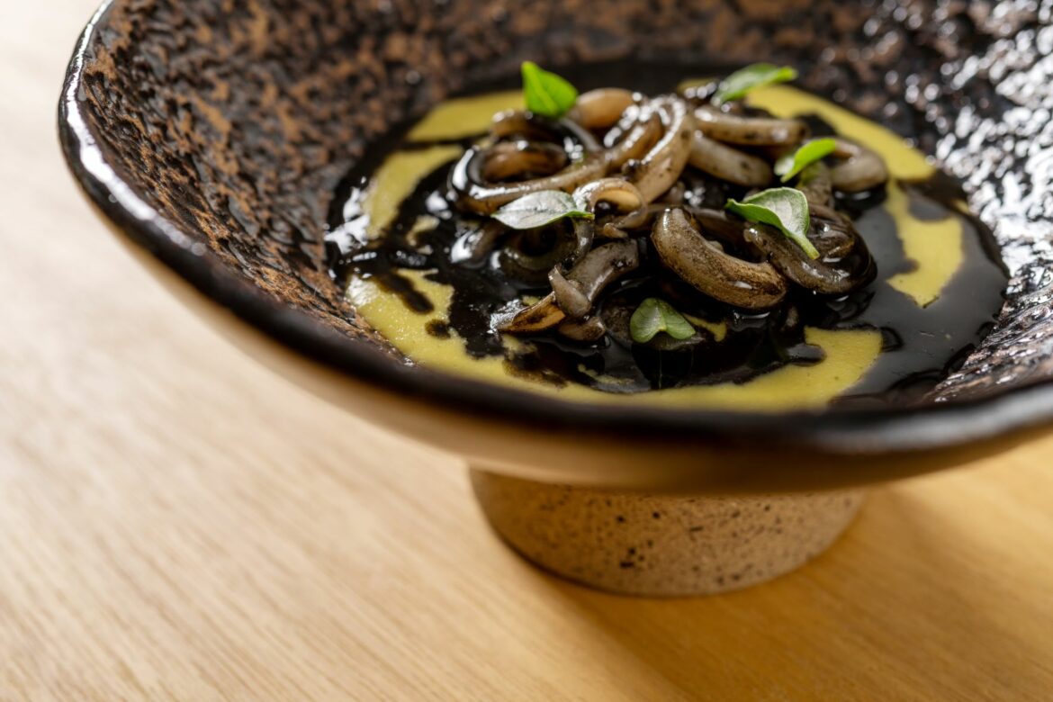 Manu Buffara leva a melhor gastronomia da America Latina para hóspedes do NANNAI em Recife