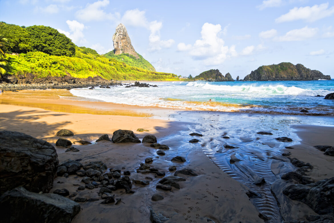 VoePass Linhas Aéreas disponibiliza mais horários de voos para Fernando de Noronha