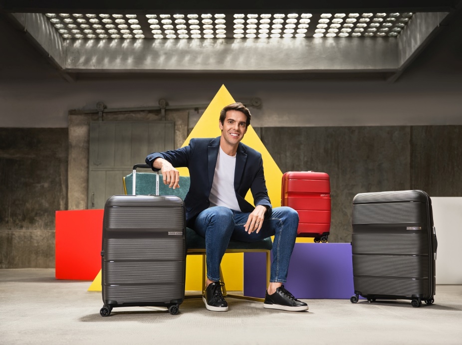American Tourister faz 90 anos e anuncia o ídolo Kaká como embaixador para 2023